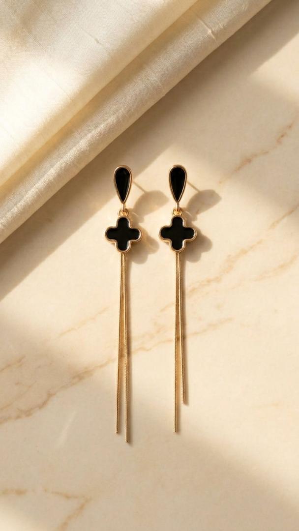 Midnight Clover Tassel Earrings