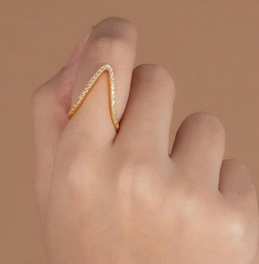 Radiant V Elegance Ring